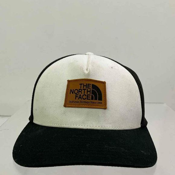 The North Face White Black Structured Trucker Hat Baseball Cap One Size - Picture 1 of 5